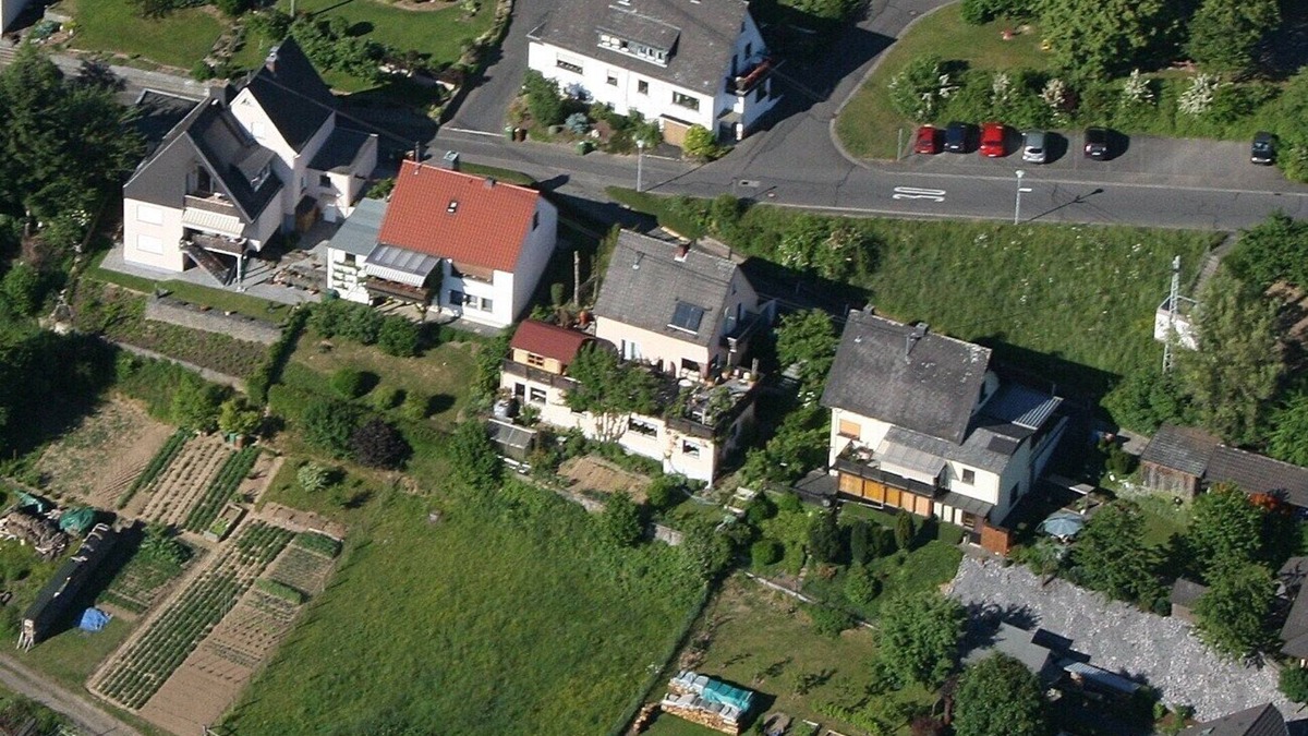 Rossbach Apartment | Bright, friendly apartment in romantic Wiedtal overlooking the countryside