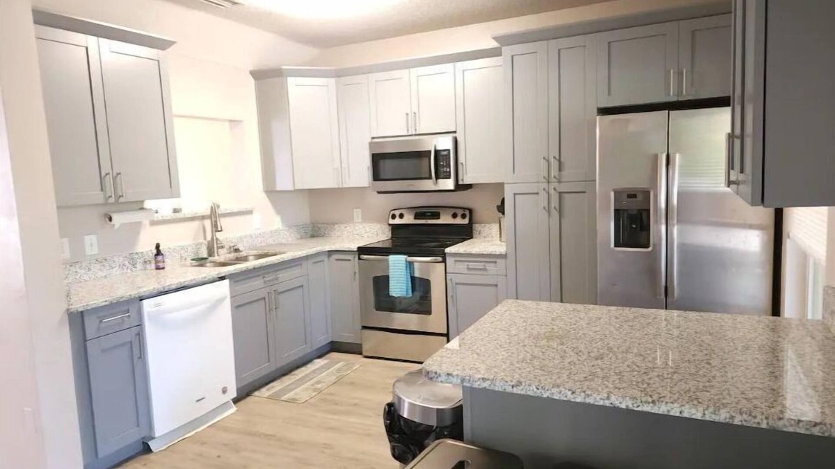 County Line Coalition House | Bright Gated TH- Wiregrass Shops