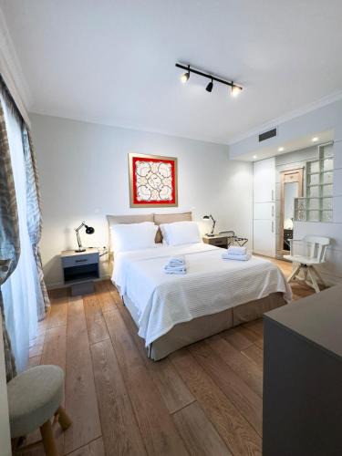 Nea Smirni Apartment | Bright Gem in Vibrant Popular Neighborhood