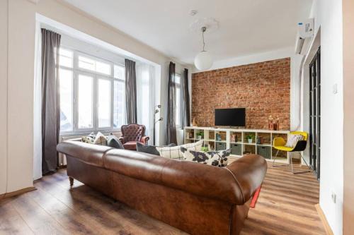 Osmanbey Apartment | Bright Gorgeous 3bd Patio Home Ac! #360