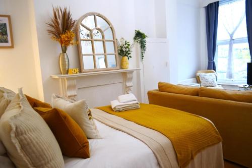 Springfield Apartment | Bright London Garden Studio!