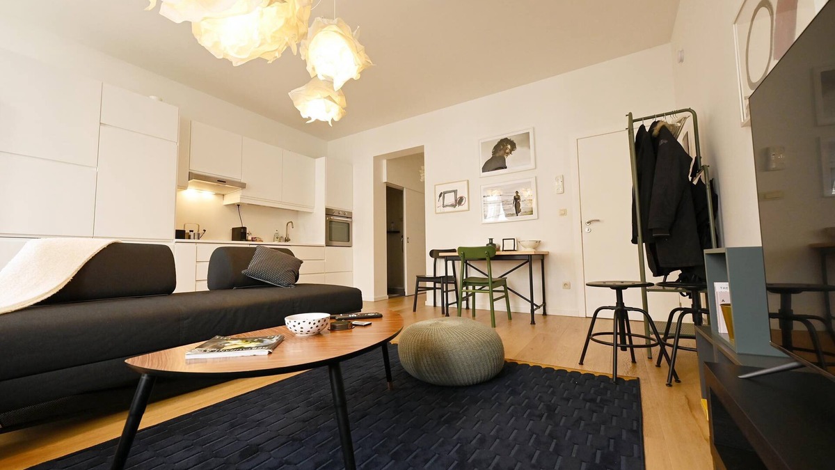 Lower Town Apartment | Bright Modern Apartment in Brussels
