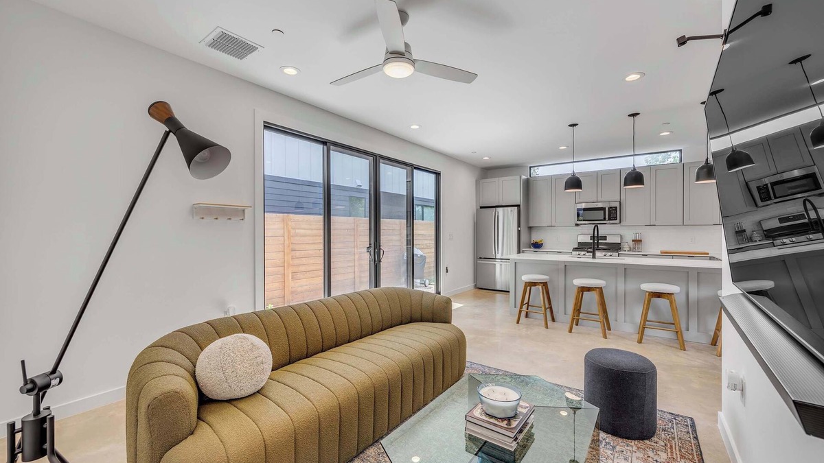 Govalle House | Bright Modern, Boggy Creek - Eastside Urban Dream