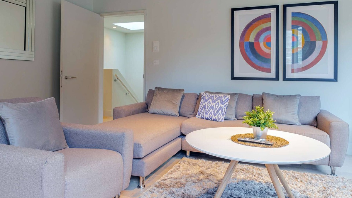 Farringdon Apartment | Bright & Modern Holborn Apartment – Central Location