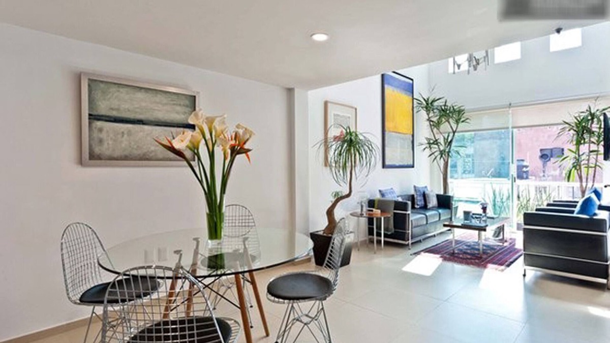 Zona Rosa Apartment | BRIGHT & MODERN TWO LEVEL PENTHOUSE IN THE HEART OF MEXICO CITY!