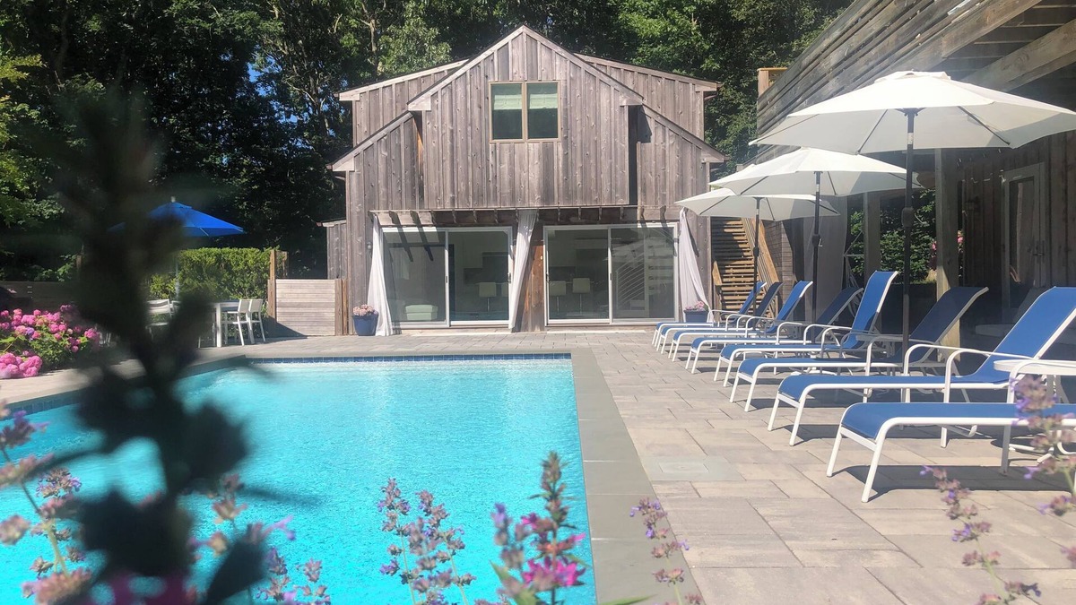 North Sea House | Bright & Modern Pool House