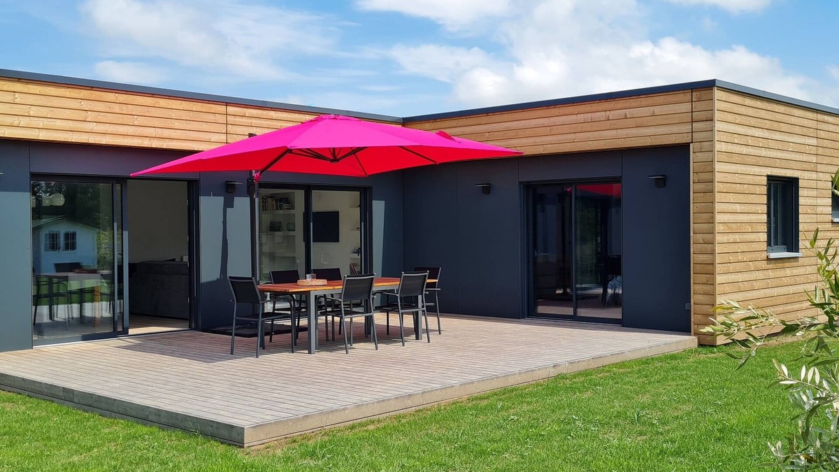 Gouville-sur-Mer House | Bright new wooden house with enclosed garden 5 minutes from the beach