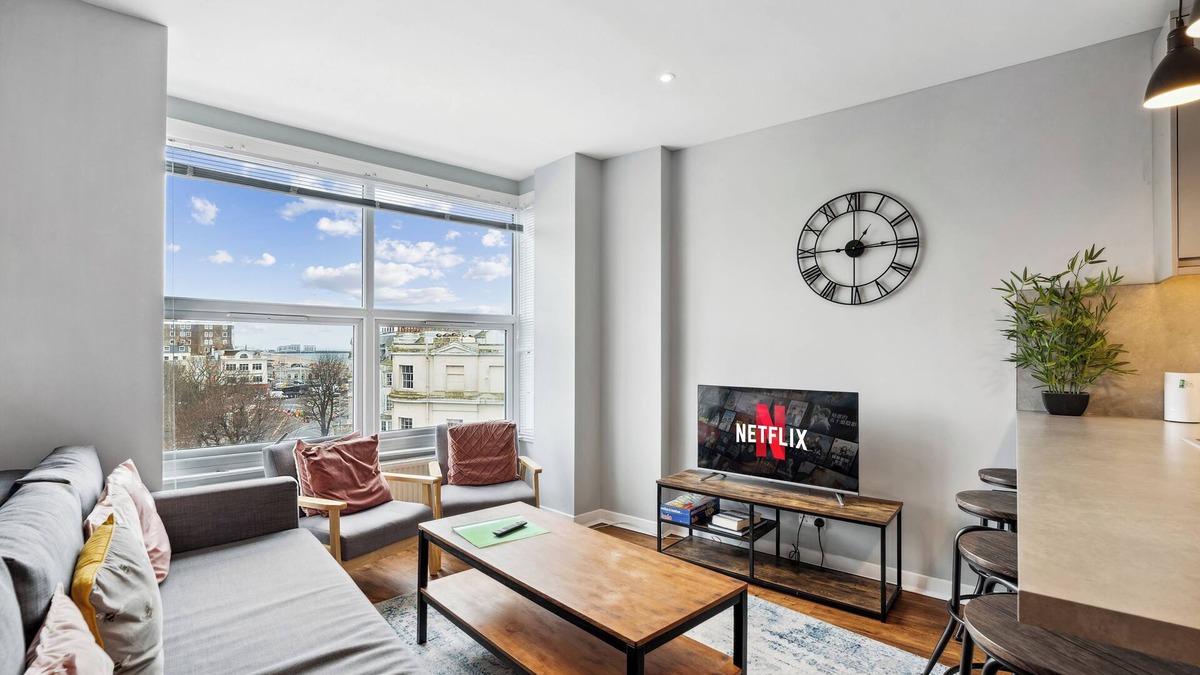 Brighton City Centre Apartment | 'Bright-on Heights' - Brighton Central Premium 2 bed flat by the Sea