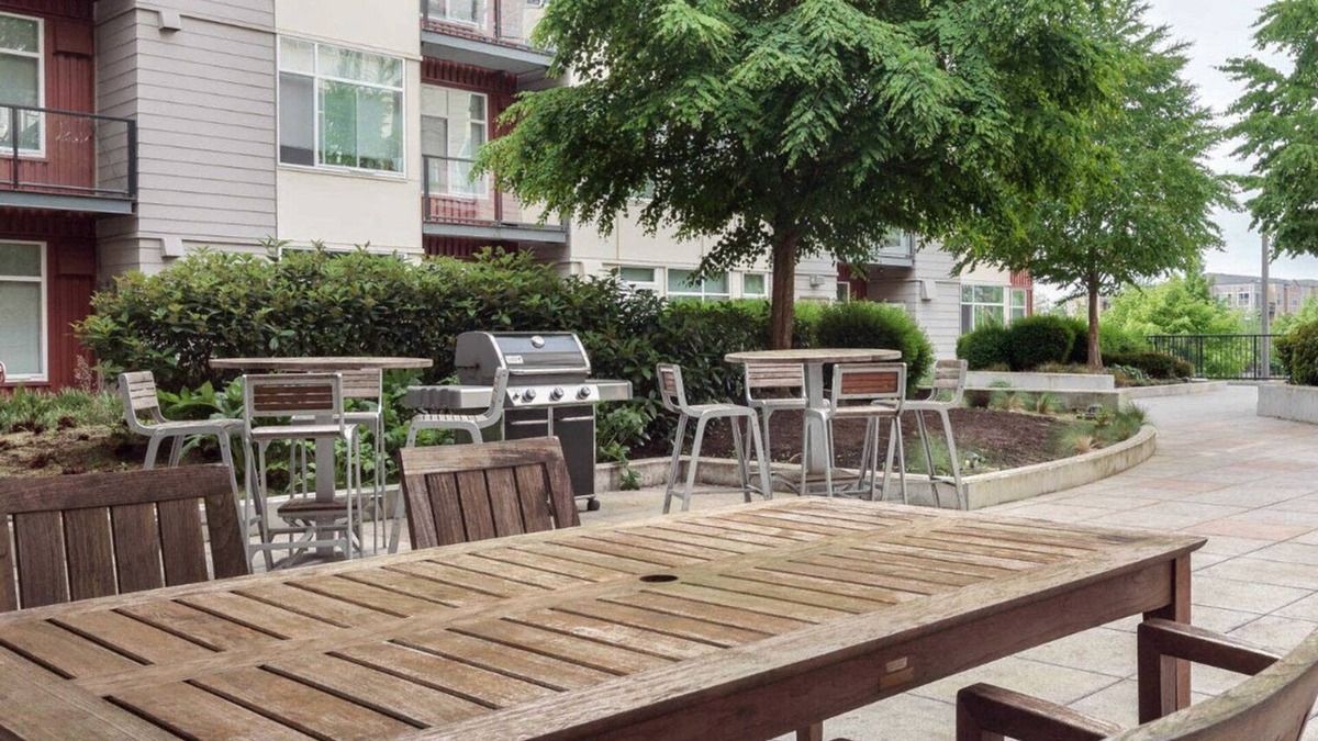 Downtown Apartment | Bright Redmond 2BR w/ Gym & W/D, near Marymoor Park, by Blueground