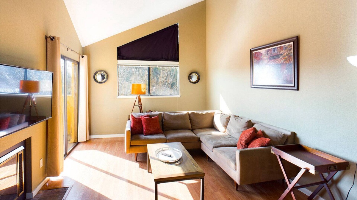 San Carlos Apartment | Bright San Carlos 2BR w/Balcony, nr Cafes & Restaurants, by Blueground
