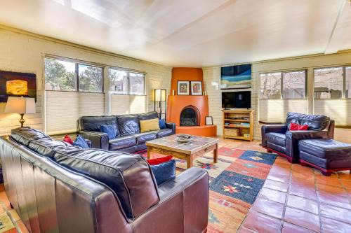 Northeast Santa Fe Apartment | Bright Santa Fe Condo 30 Min from Ski Basin!