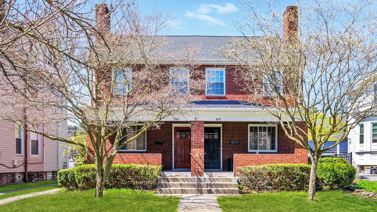 Sewickley House | Bright Sewickley Village House, 2BR + Office & Living Room Futon, Walk to Shops