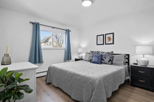 Mount Clemens Apartment | Bright & Spacious 2 Bedroom, Quiet