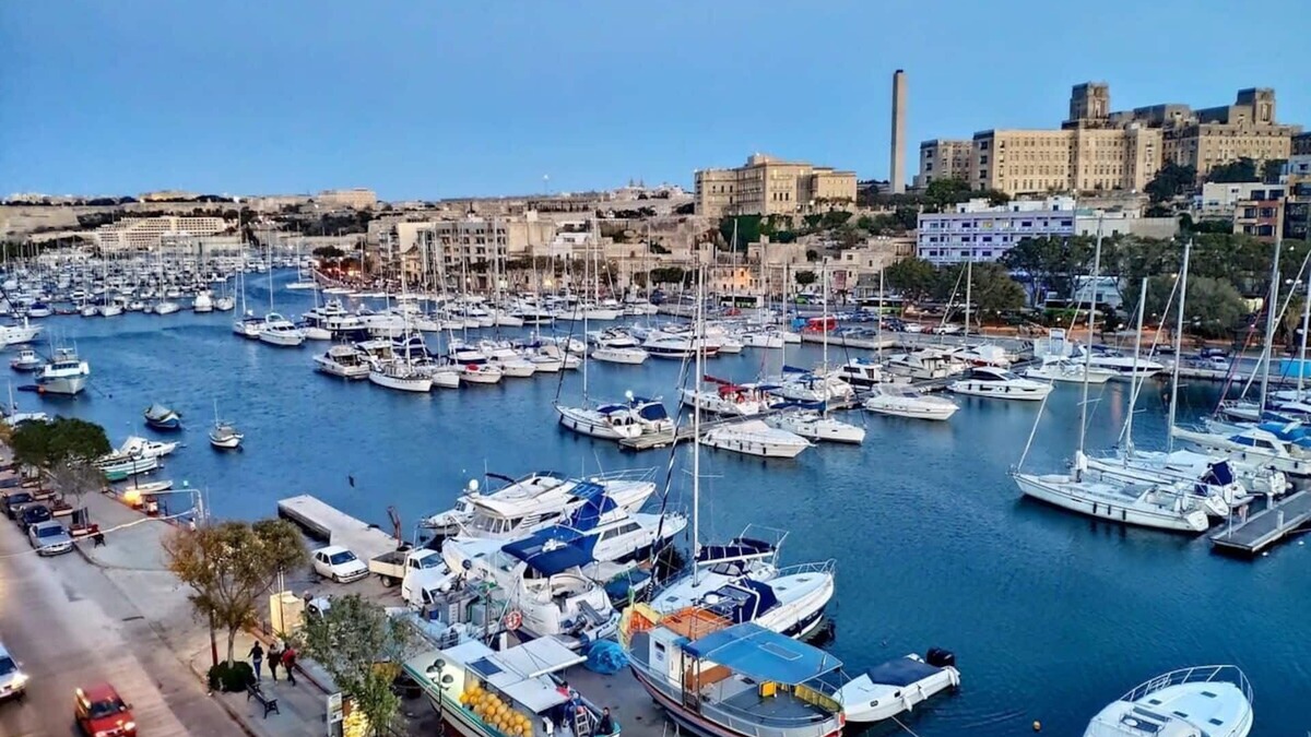 Msida Apartment | Bright & Spacious 2 Bedroom with Marina View
