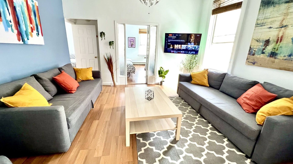 Hoboken Apartment | Bright Spacious 2br 1 stop NYC Wifi/Coffee