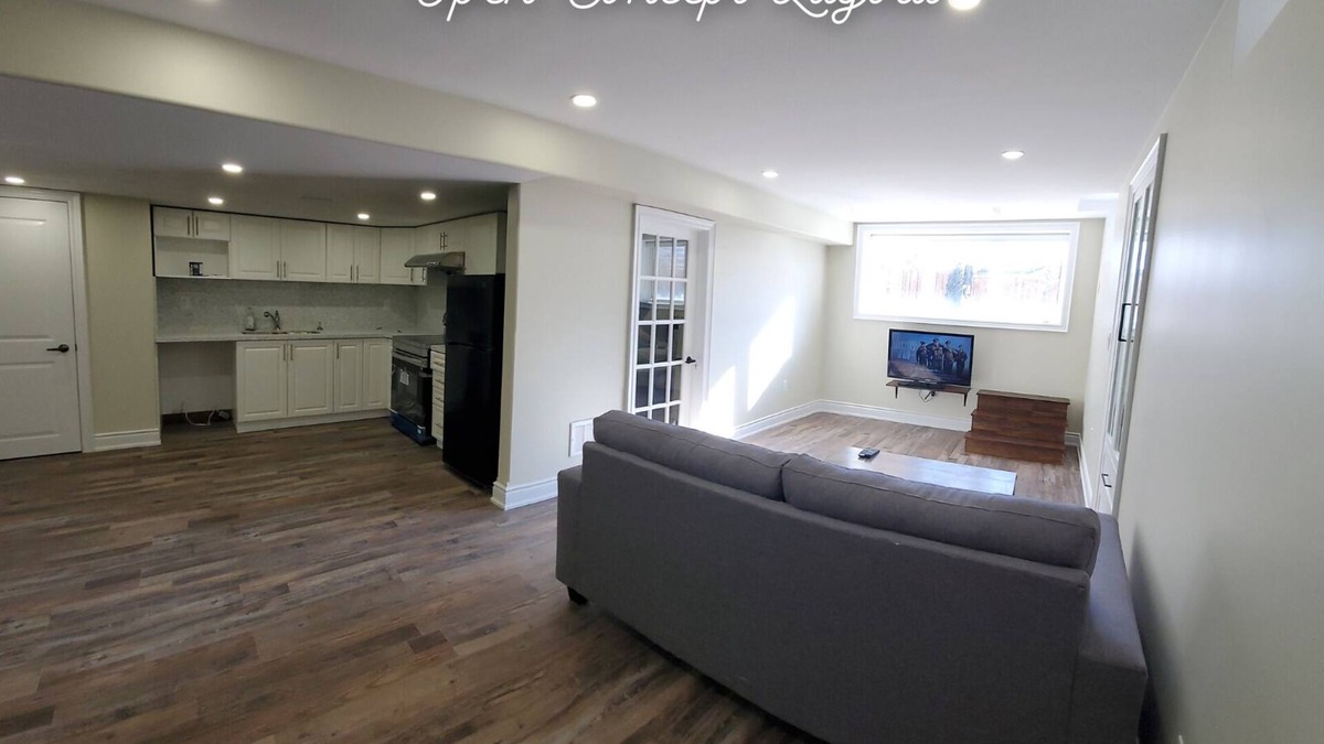 Brampton Apartment | Bright & Spacious Basement Apartment