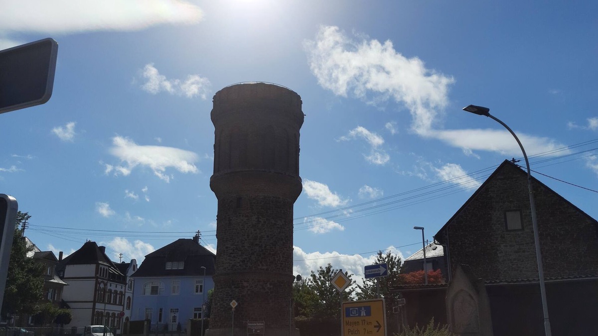 Munstermaifeld Condo | Bright, spacious holiday apartment in the heart of Münstermaifeld
