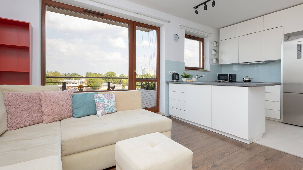 Bielany Apartment | Bright & Spacious Family Apartment Bielany with Parking Garage in Warsaw