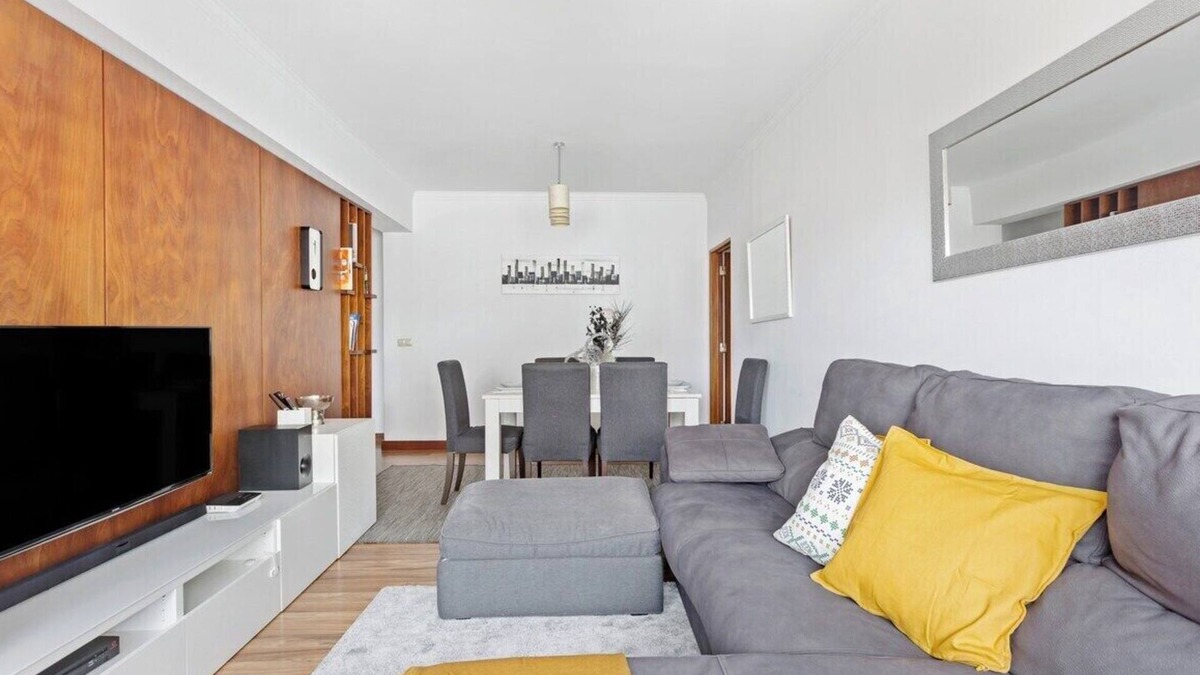 Benfica Apartment | Bright & Spacious Three-Bed Apartment in Lisbon