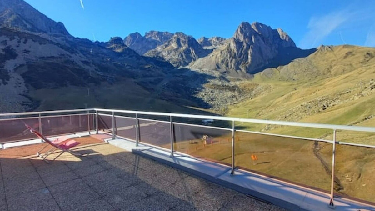 Bagneres-de-Bigorre Apartment | Bright studio 4 pers, at the foot of the slopes La Mongie
