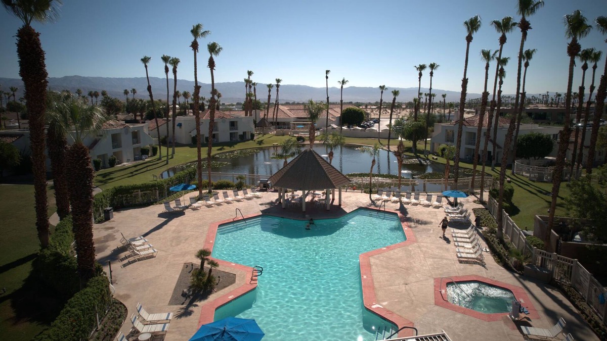 Palm Desert Apartment | Bright Studio w/Private Patio | Pools + Hot Tub