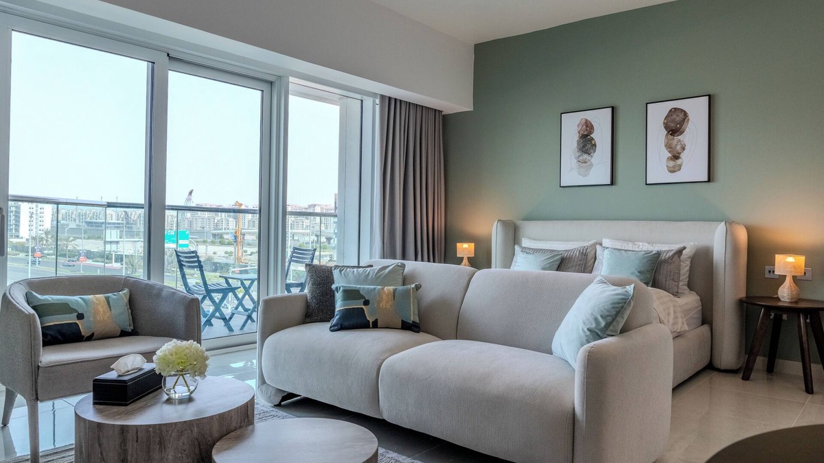 Al Raha Beach Apartment | Bright Studio with Balcony, Pool & Gym – Near Yas Attractions