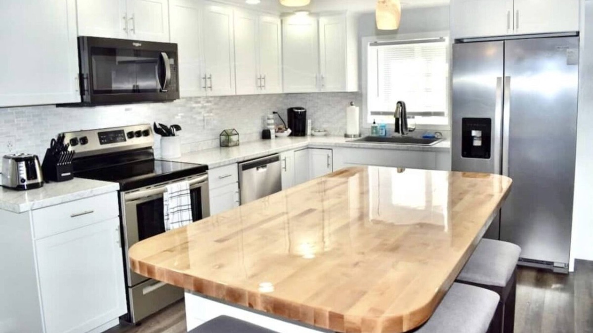 Norwich Apartment | Bright, Stylish & Super Clean