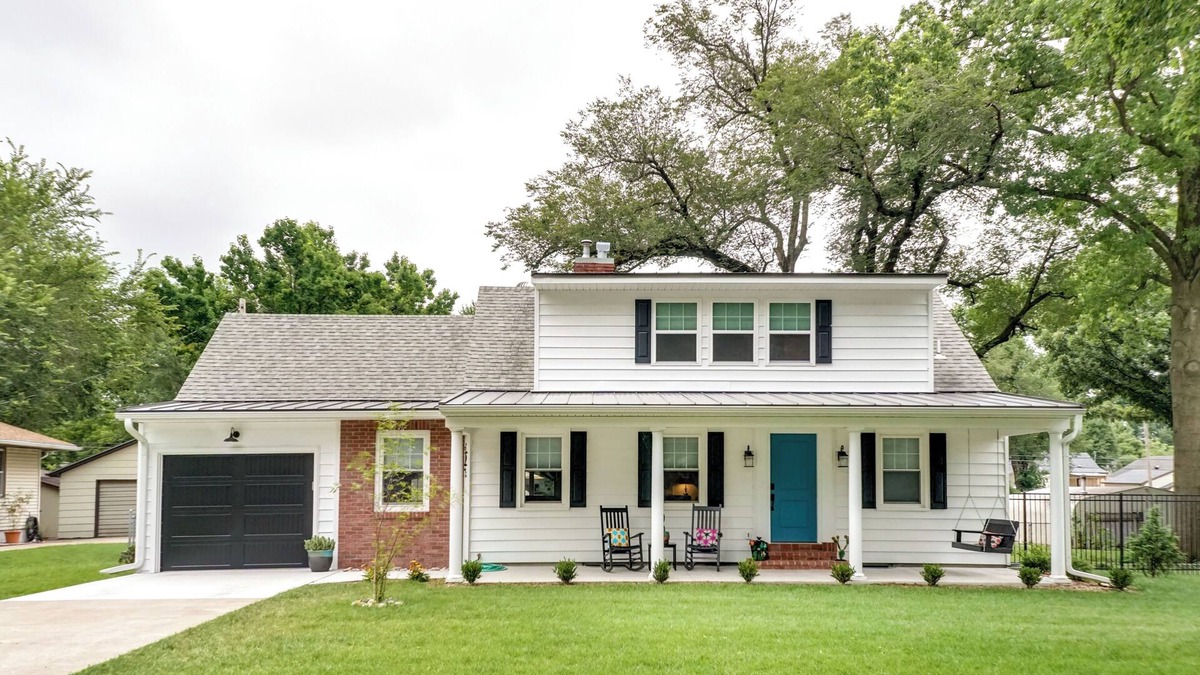 Emporia House | Bright & Sunny Getaway w/Bikes: 1 Mi to ESU!