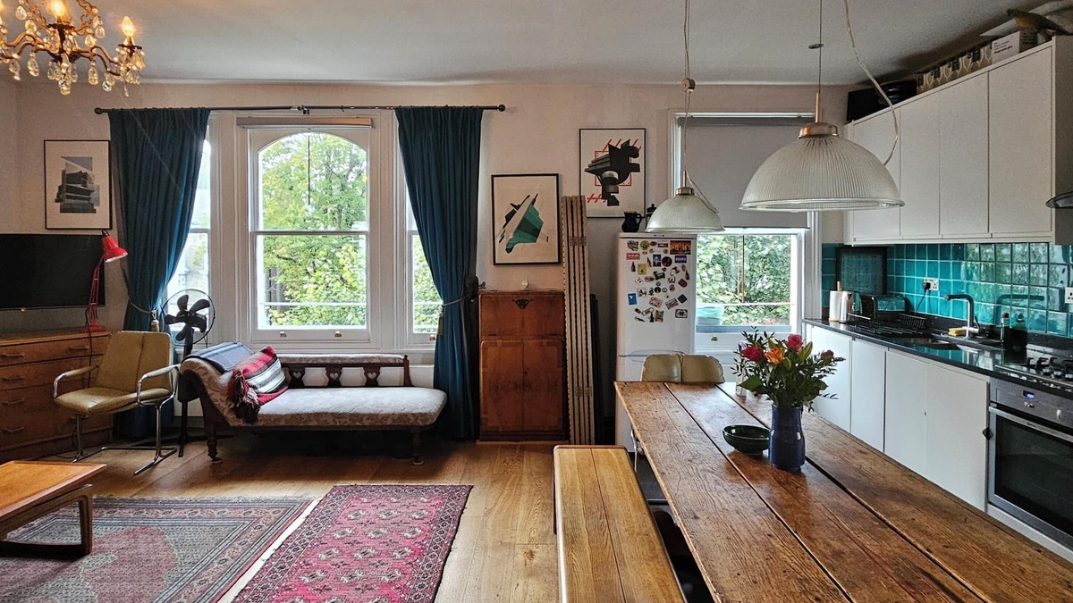 Notting Hill Apartment | Bright, sunny & spacious 3 bed/2 bath triplex in Notting Hill