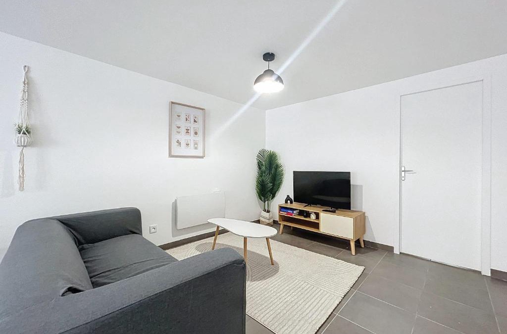 Cuxac-dʼAude Apartment | Bright T3 for 4 people