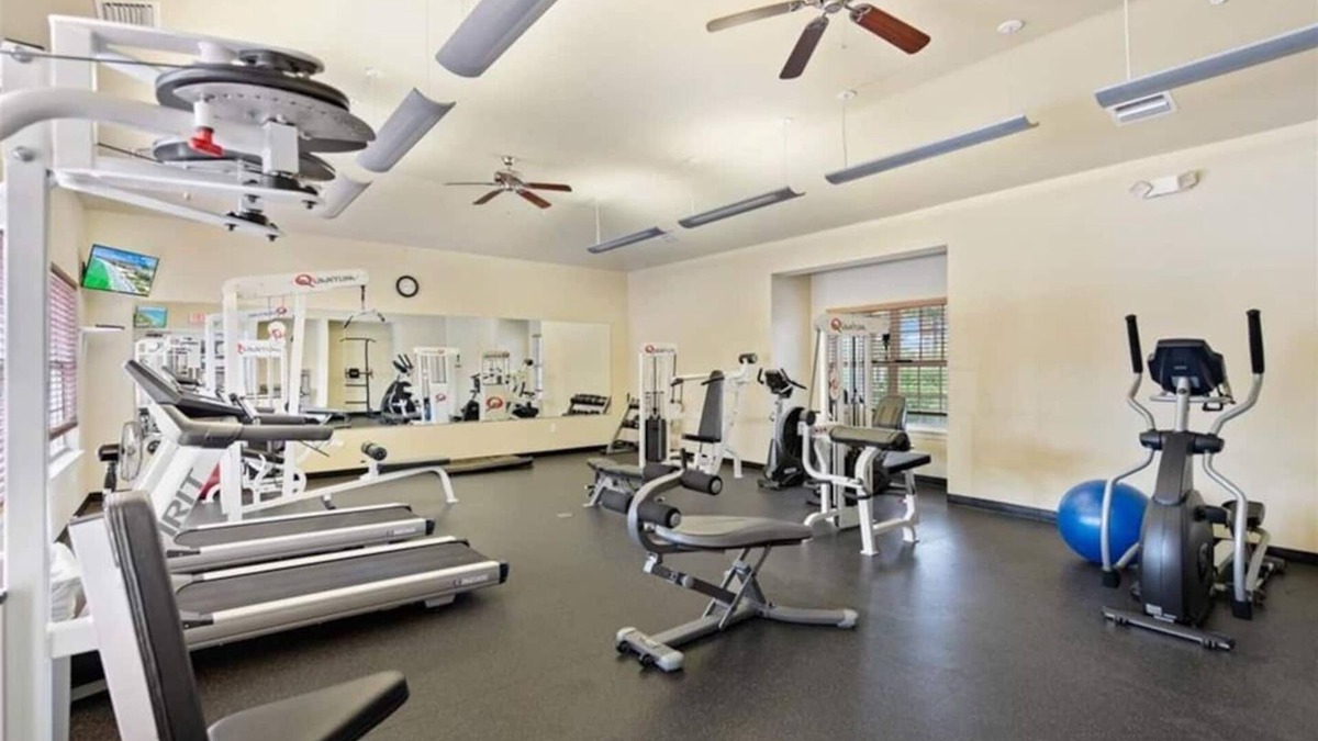 Fort Myers House | Bright townhome in gated community