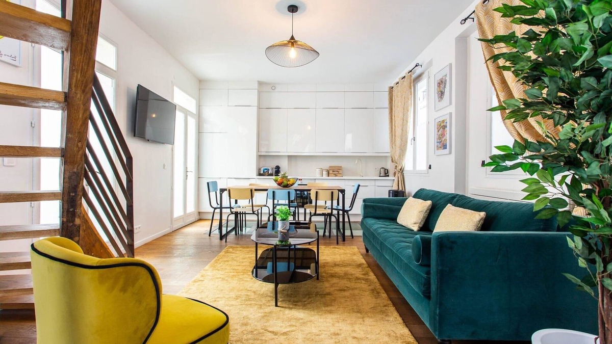Quartier de Rochechouart Apartment | Bright Triplex - 4BR/10P - Moulin Rouge