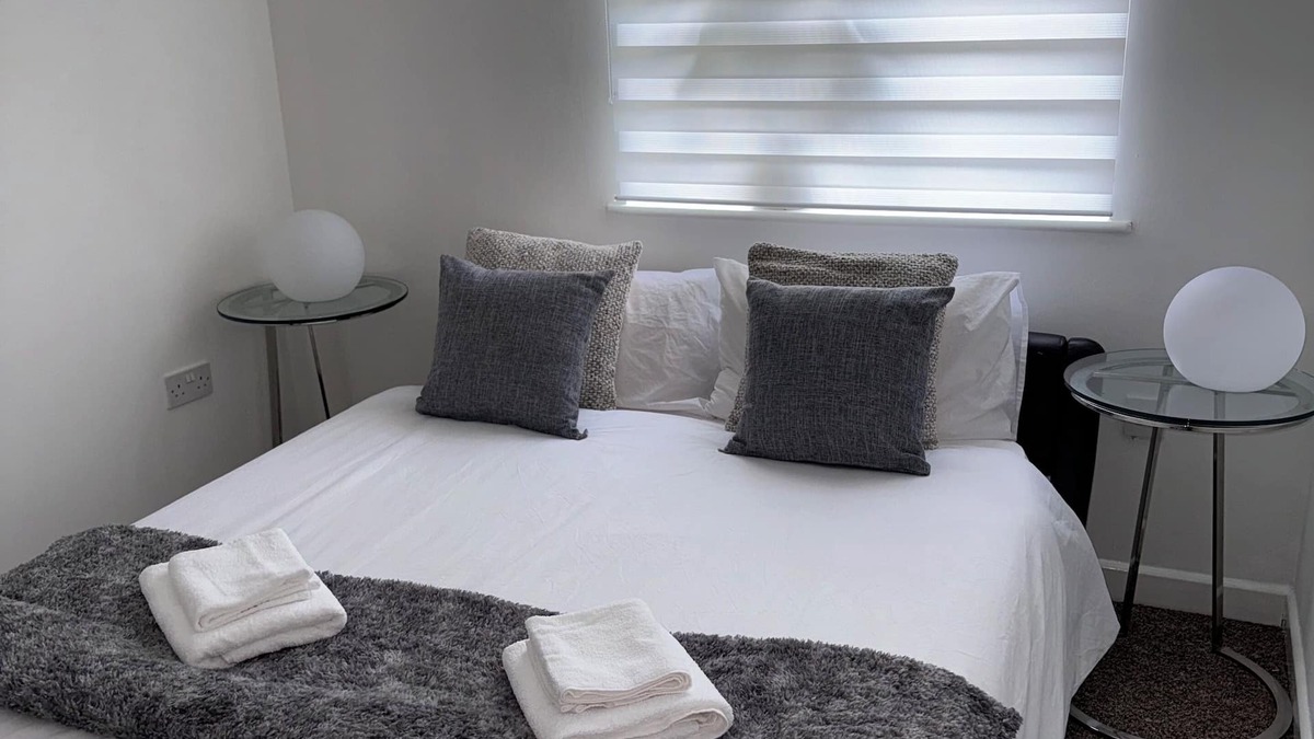 Walthamstow House | Bright Two Bedroom Flat