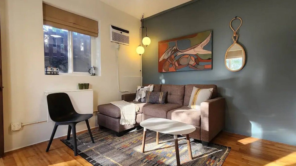 Elysian Heights Apartment | Bright Urban Apartment + Large Pationnn
