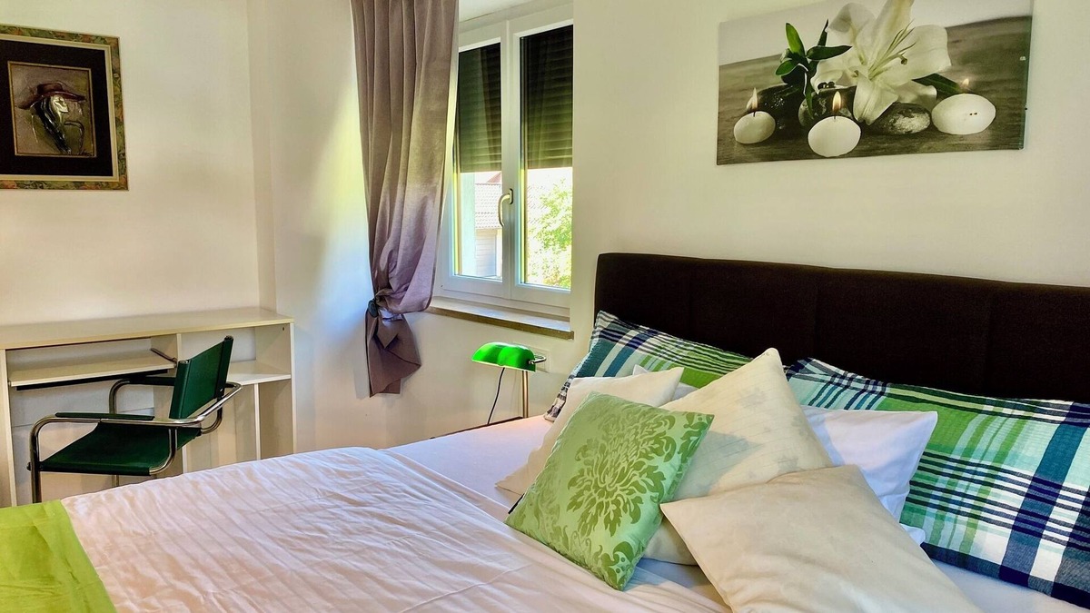 Ering Apartment | Bright vacation apartment on the second floor on the right