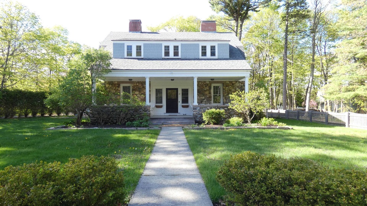 Bar Harbor House | Brightholme: Beautifully Renovated Historic Village Home near The Shore Path