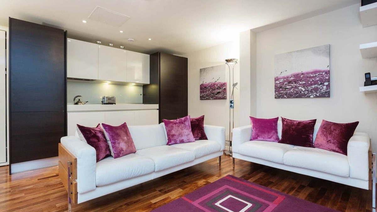 St Luke's Apartment | Brilliant Barbican, by Veeve