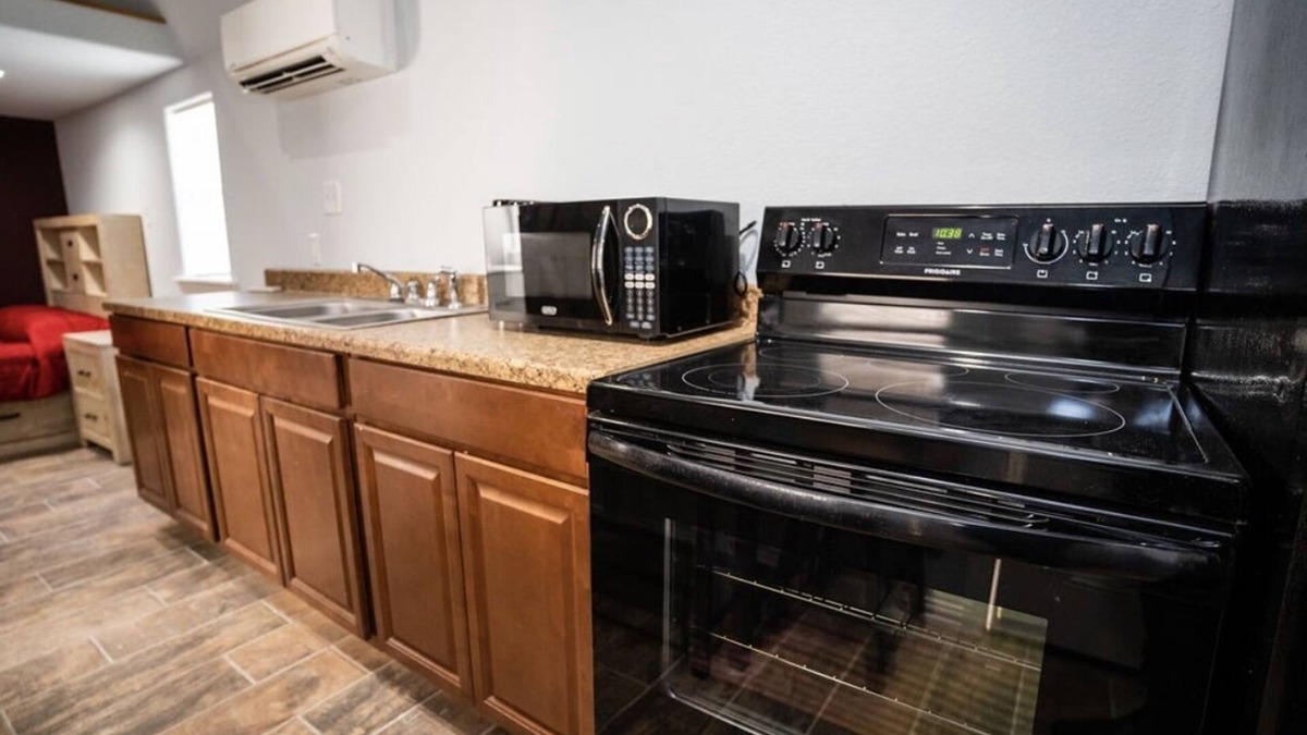 Brazoria Cabin | Bring the family and relax in one our cabins close tothe river!