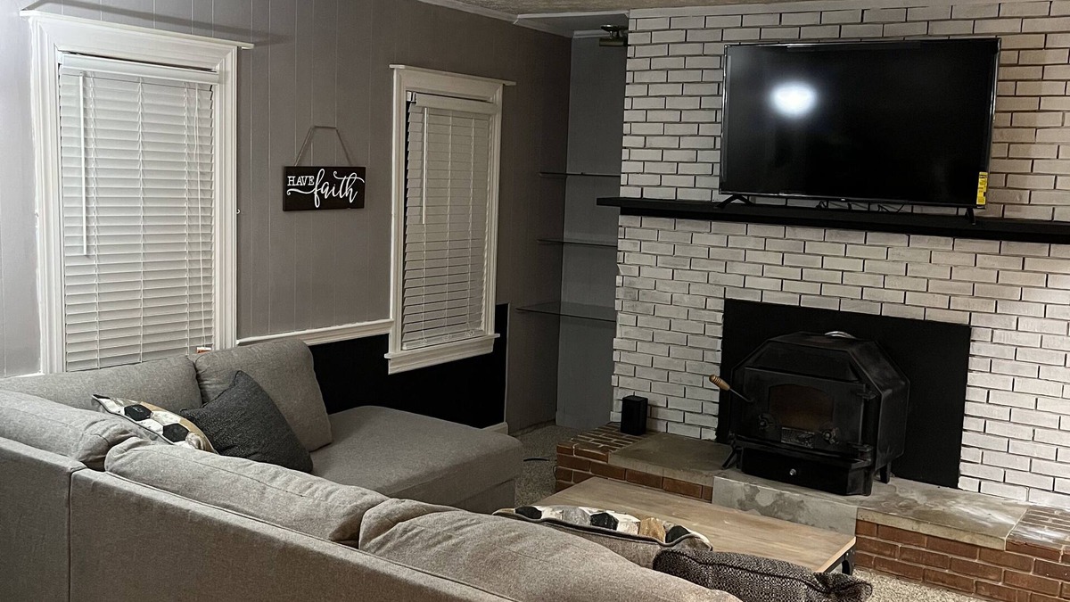 Morrow Apartment | Bring the family for a nice relaxing stay in our home!