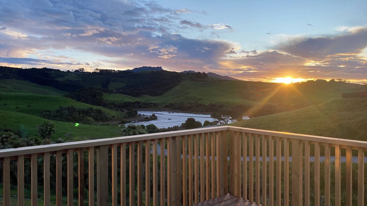 Raglan House | Bring the family to Raglan! Close to the beach with stunning mountain views!