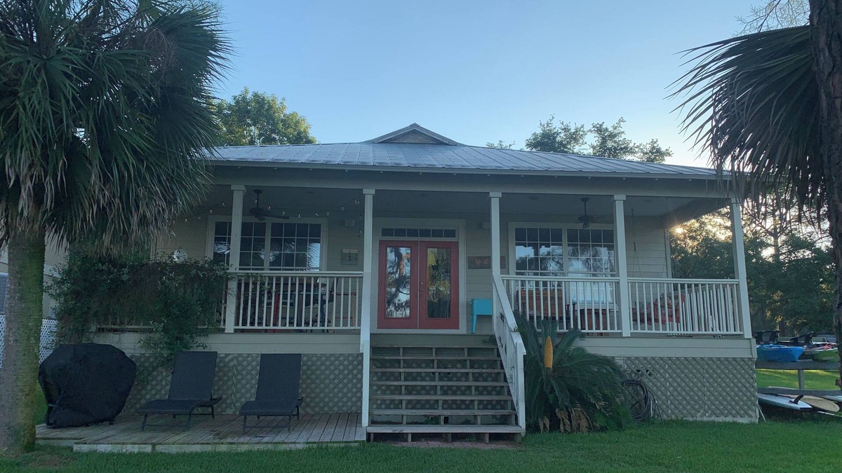 Fort Walton Beach House | Bring your boat: 3 bedroom home with dock space for your boat