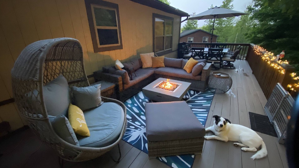 Lake Ariel House | Bring your friends, your family, your pets, you won’t want to leave! :)