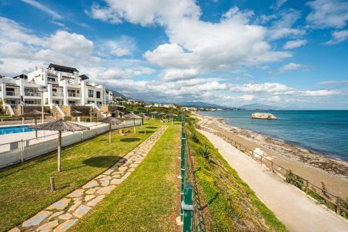 Casares del Mar House | BRISA MARINA al lado del mar cerca de estepona