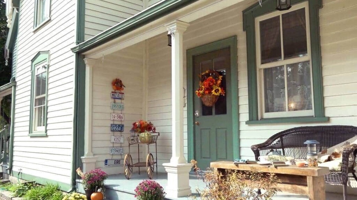 Elmira House | Bristow's Inn