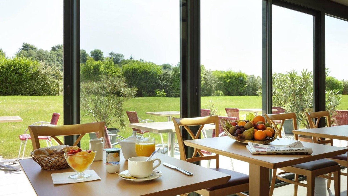 Chateaudun Hotel | BRIT HOTEL CHATEAUDUN