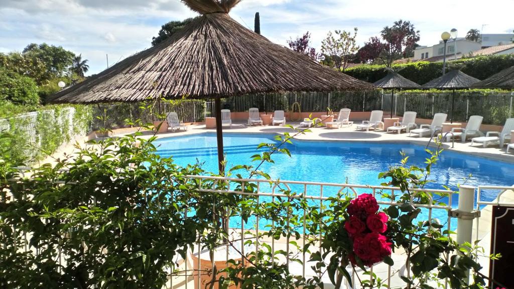 Cap d'Agde Hotel | Brit Hotel Confort Hélios Agde