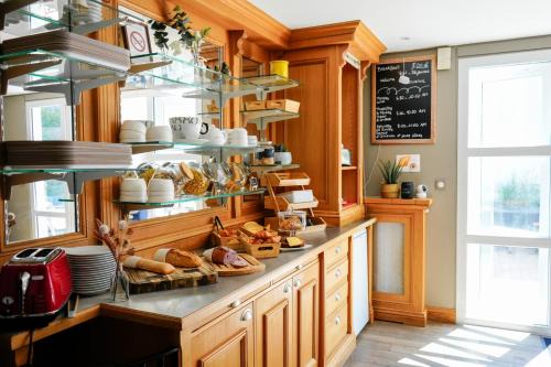 Taissy Hotel | Brit Hotel Essentiel REIMS Taissy