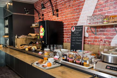 Perigny Hotel | Brit Hotel La Rochelle Périgny