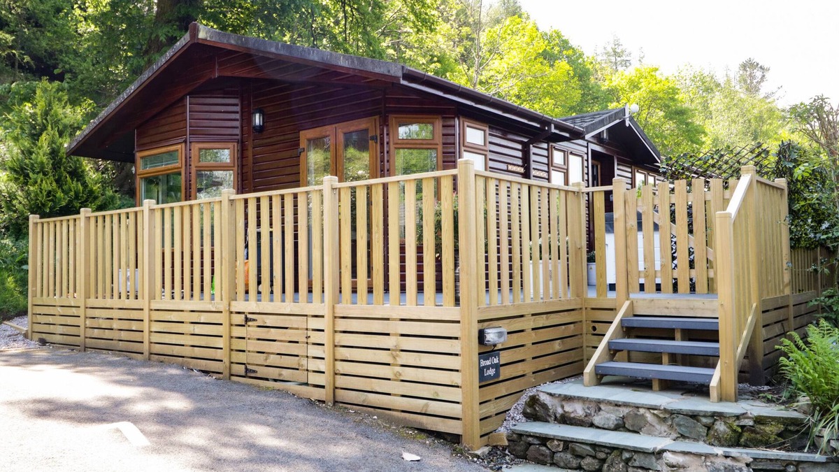 Troutbeck Cottage | BROAD OAK LODGE, family friendly, with hot tub in Windermere