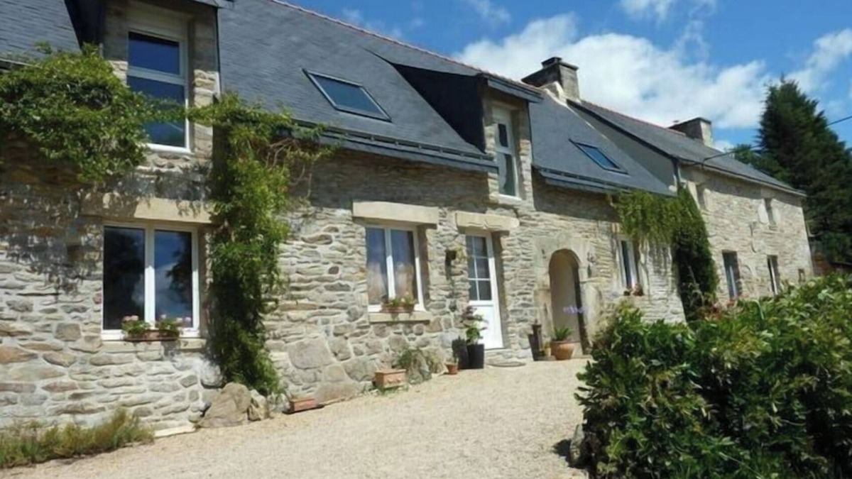 Plumelin Cottage | Brocéliande "The Lodgings of the Grail"